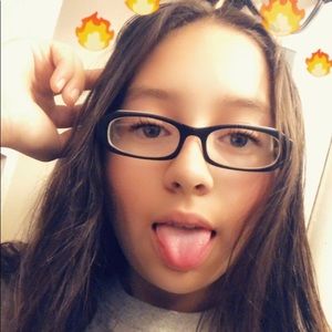 Meet your Posher, Alma